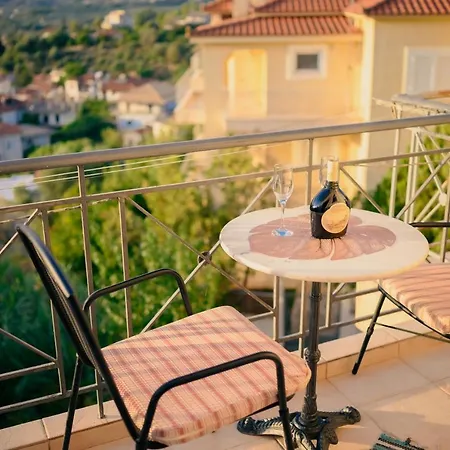 Evgenias House - Happy * オリンピア