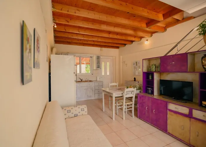 Evgenias House - Happy Дом отдыха Олимпия